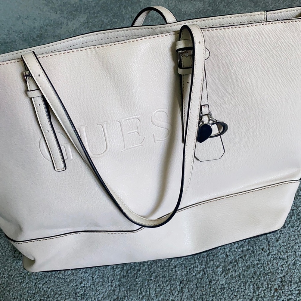 Tan guess tote